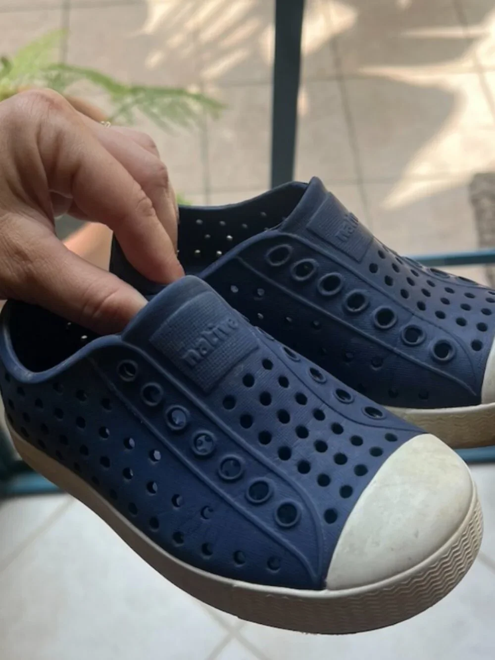 Native Jefferson Shoes, Toddler Size 8, Navy